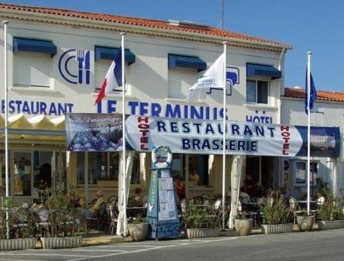 Logis Hotel Le Terminus Bourcefranc Экстерьер фото
